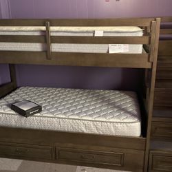 Bunk Bed w/ Storage & Staircase