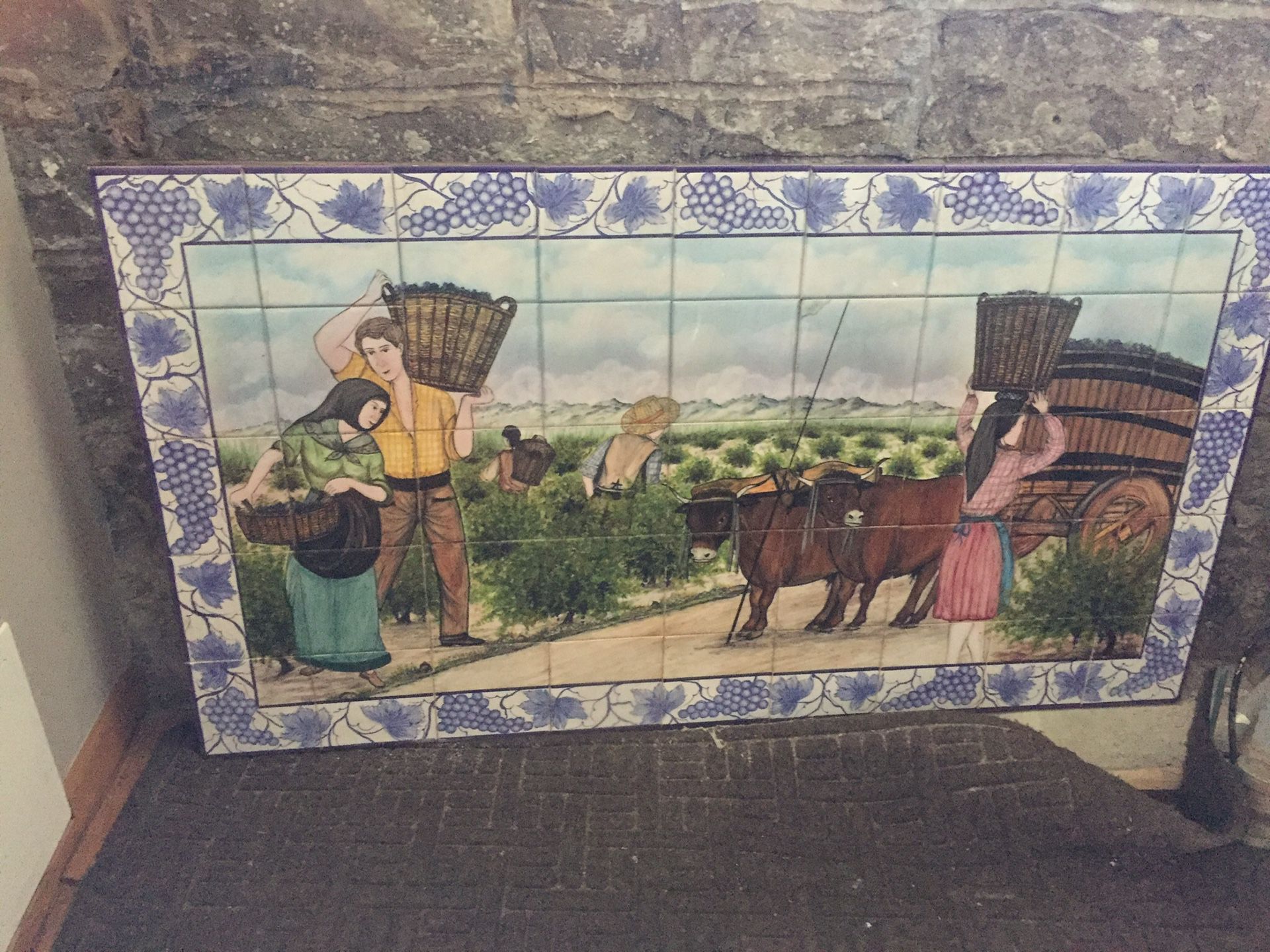 Portuguese tile picture of Vineyard workers.