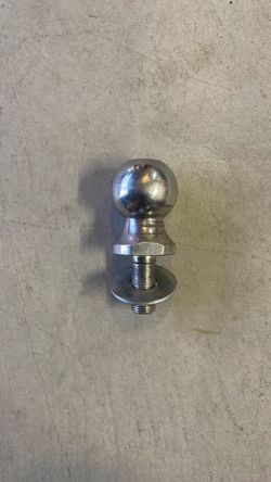 Free hitch ball 2in