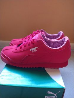 Puma Roma ..Red Suede Size 2y