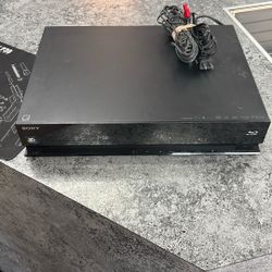 Sony BDV-E570 Blu-ray Player