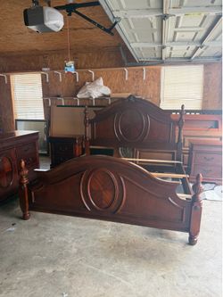 King size bed frame with mattress and dresser 2 night stands in great condition