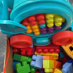 Kids Mega Blocks With Toys 