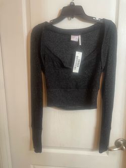 New medium urban outfitter top long sleeve