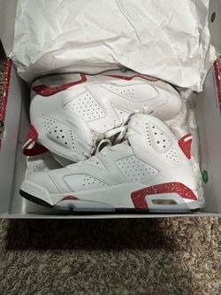 Size 9.5 Jordan 6