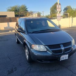 2004 Dodge Caravan