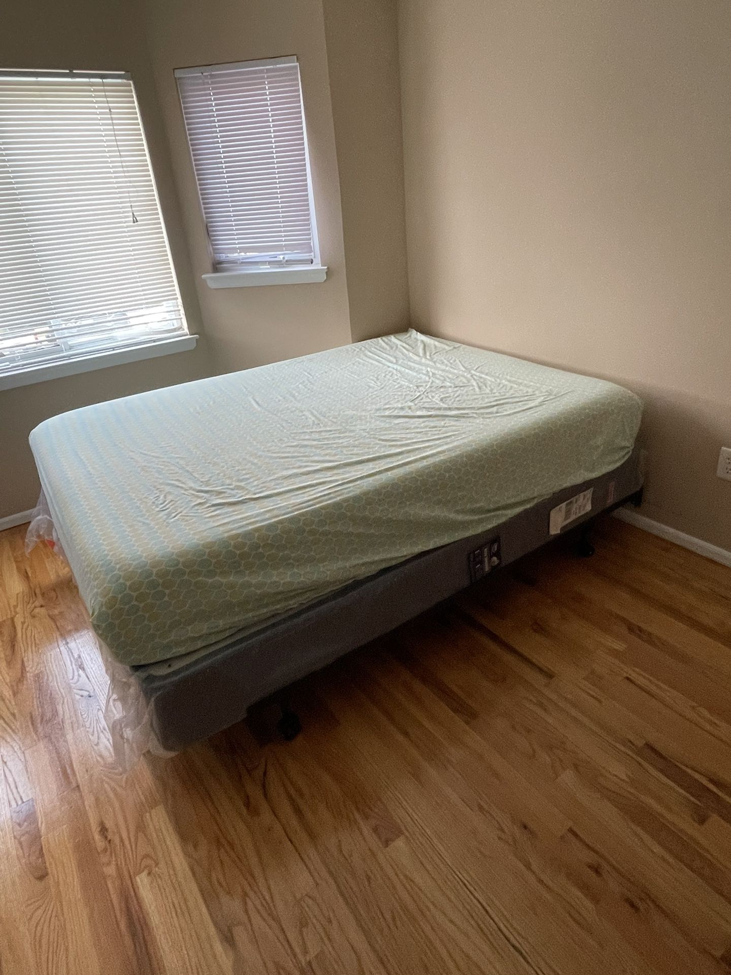 Sealy Mattress With Box Spring - $100