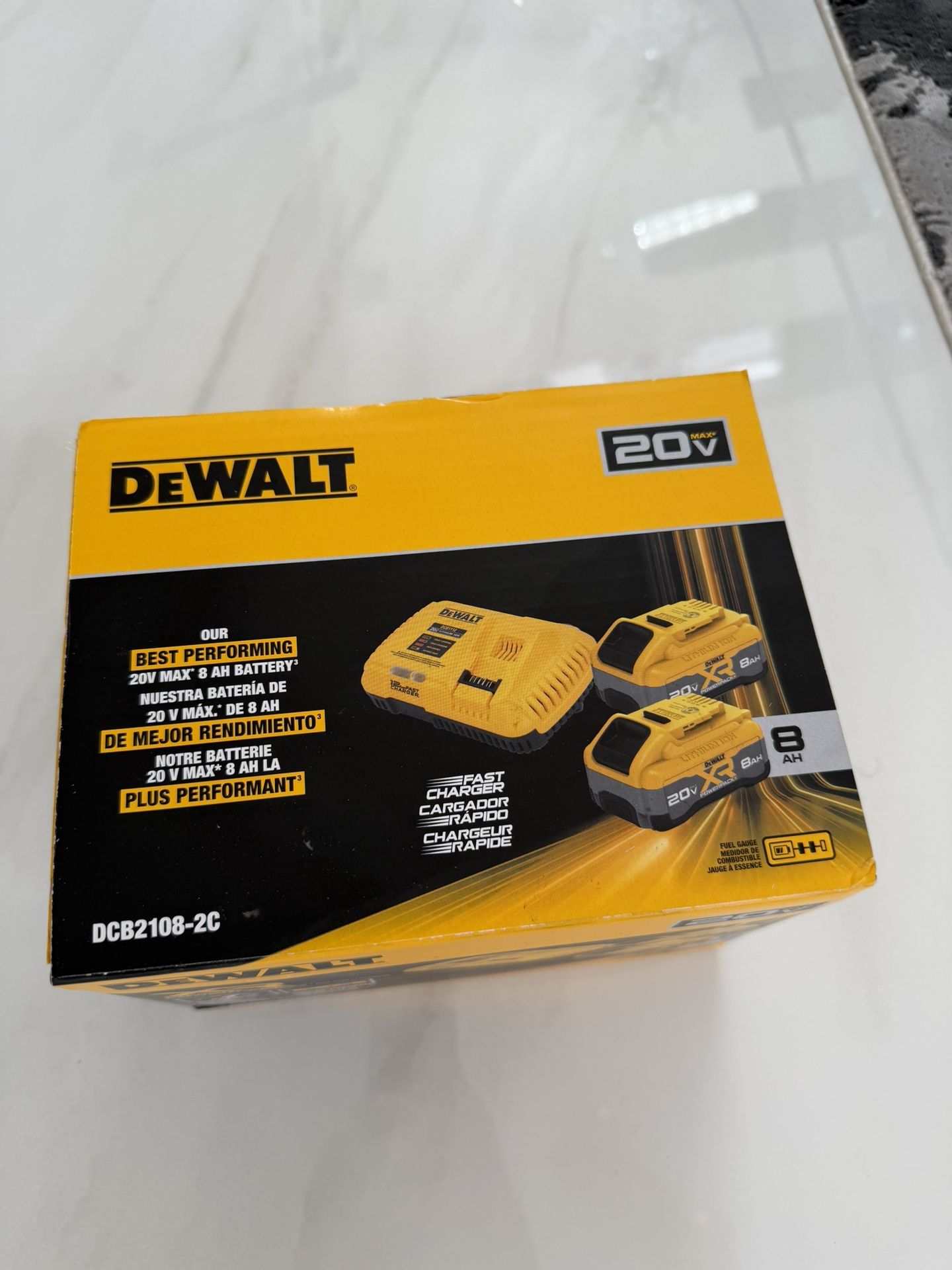 Dewalt 20 volt 2 pack 8ah and charger