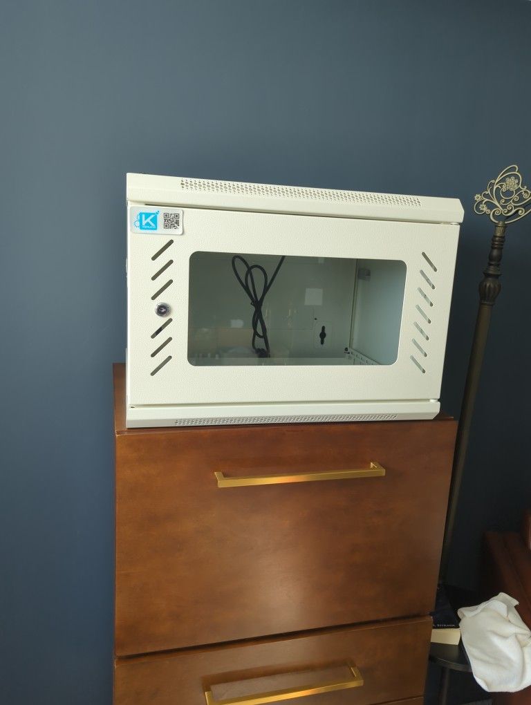 Wall Mount Rack Server Cabinet Data Network Enclosure 19-Inch Server Network Rack with Locking Glass Door 16-Inches Deep