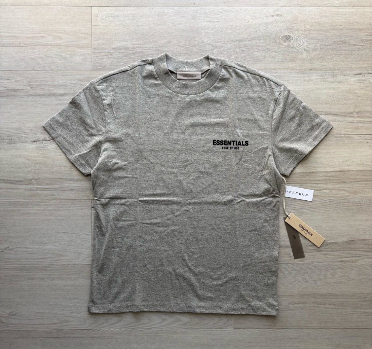 Essential Tee Size S