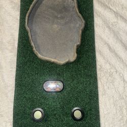 XL Reptile Food Dish And Misc Thermometers 