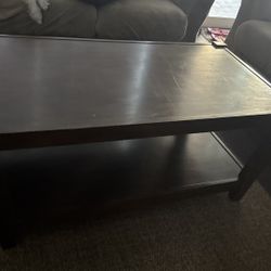 2 End Tables 1 Coffee Table Cherry Wood 