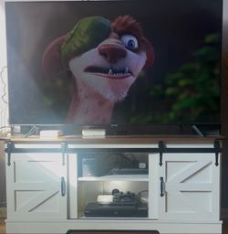 Farmhouse Tv stand