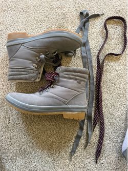 Keds Camp Boots - Women’s 9.5a