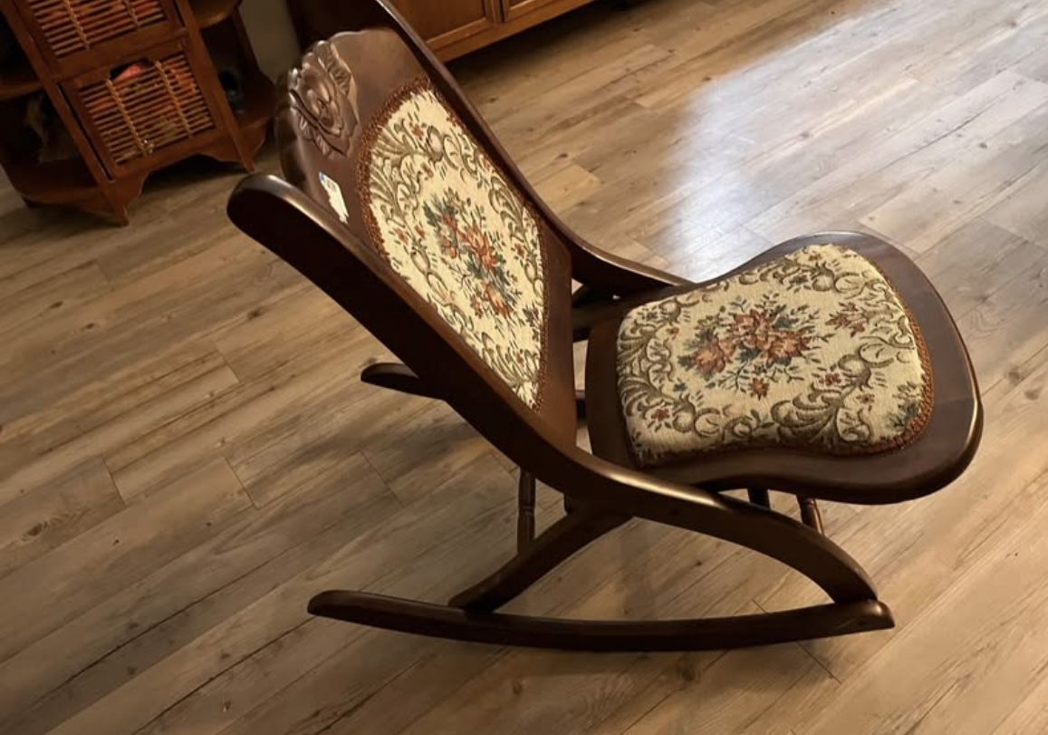 Antique Folding Victorian Style Wooden Rocking Chair Floral Tapestry. 31" Tall