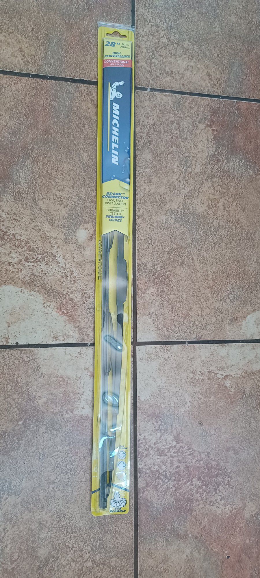 Windshield wiper blade Michelin 28 inch