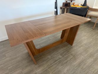 Modern Dining Table - Like New
