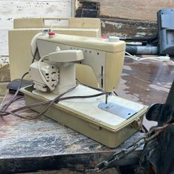 Vintage Italian Singer Sewing Machine