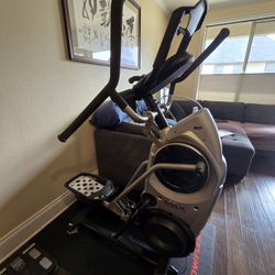 Bowflex Max Trainer M7