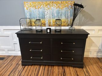 Modern 6-Drawer Dresser