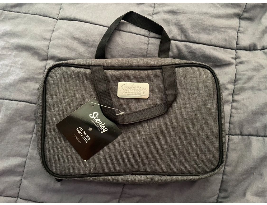 Urban Gray Scentsy travel case