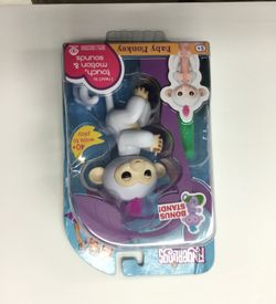 White fingerling baby monkey