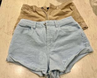 Woman's corduroy Shorts