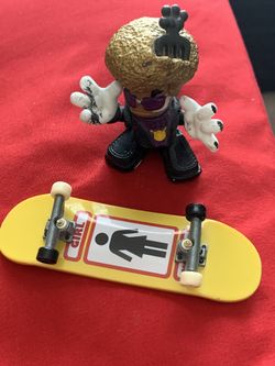 Tech deck dude (rare) and girl setup with miss match wheels