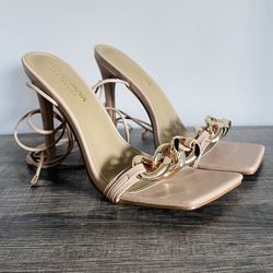 Fashion Nova Nude Chain high heels women’s Sandals size 8