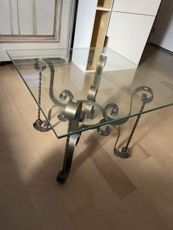 Small Living Room Table Glass Top Metal Base 24”x24” Glass & 18” High