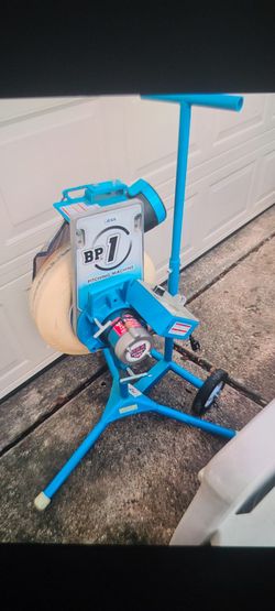 B P 1 PITCHING MACHINE (READ DESCRIPTION)