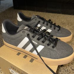 Adidas Size 9 1/2