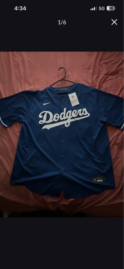 Dodgers Mookie Betts blue jersey