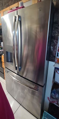 Refrigerator GENERAL ELECTRIC  , ice machine not working