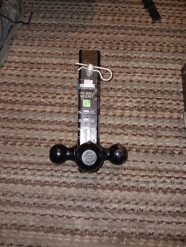 REESE Tri Ball Mount