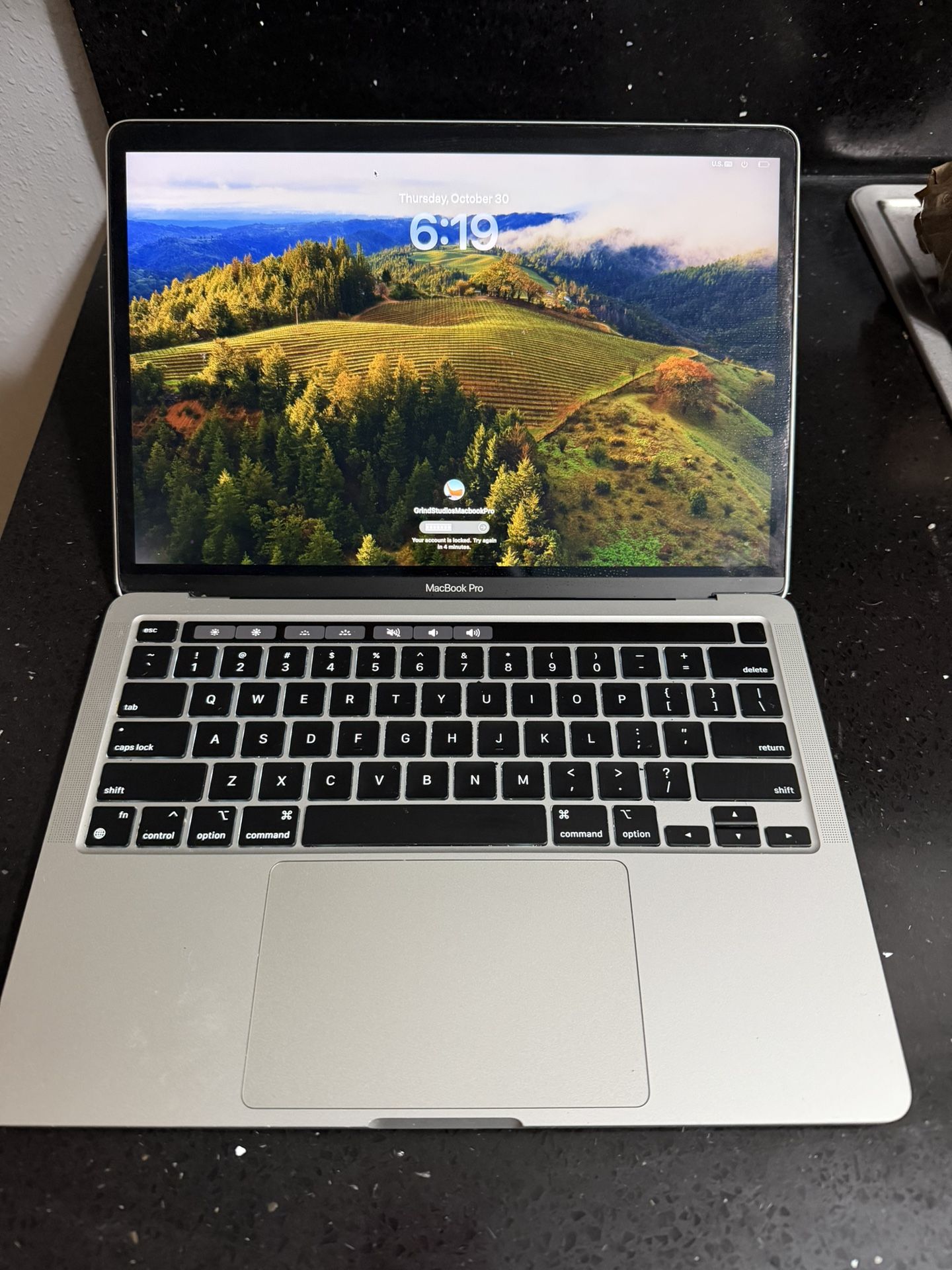MacBook Pro M1 13.3 Laptop 