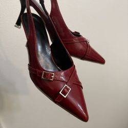 women’s kitten heel 