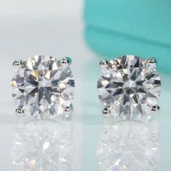 1ct tw Certified Moissanite Screwback Earrings 