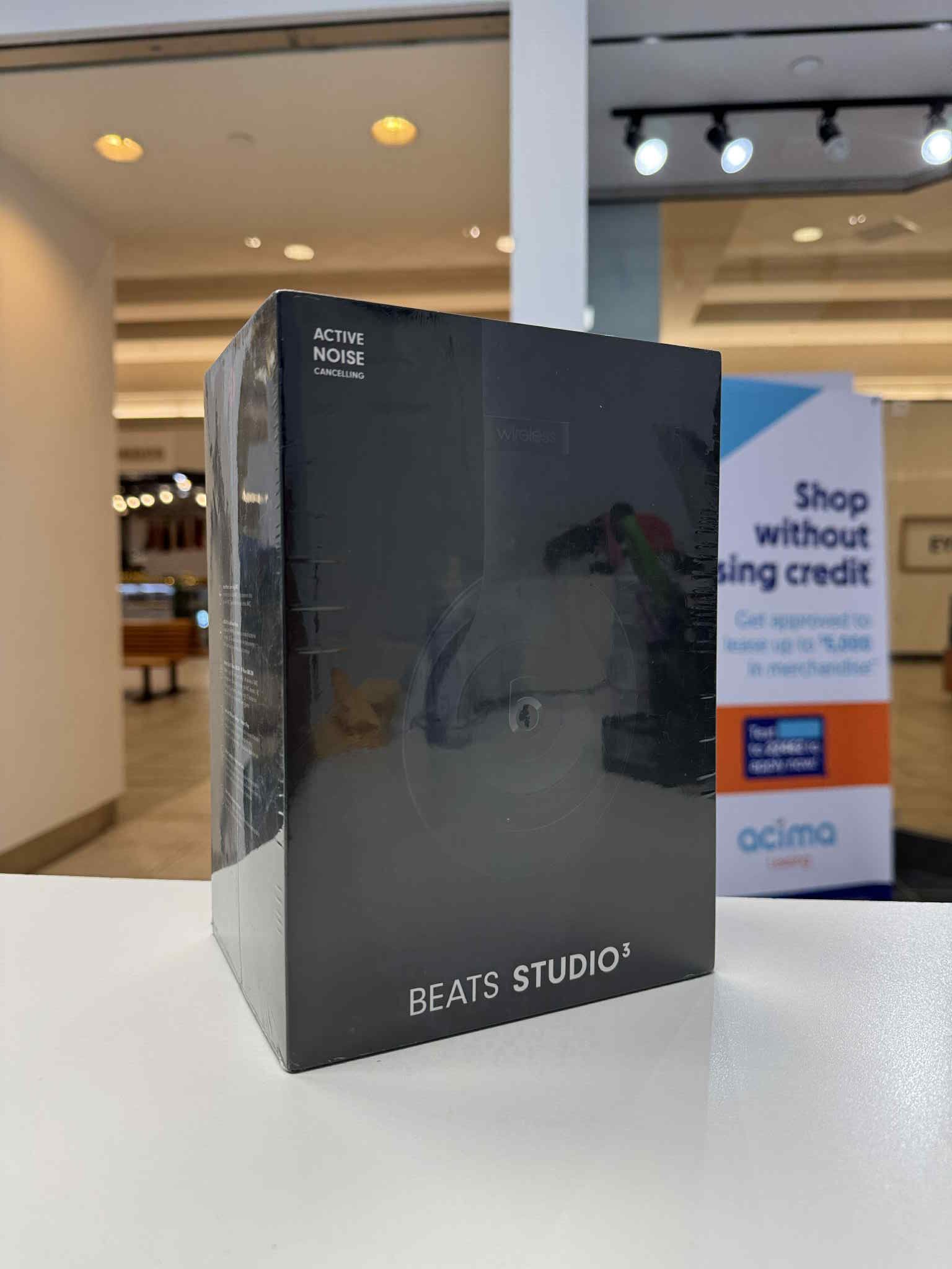 Black Friday Deals! Beats Studio 3 - Bluetooth Headphones