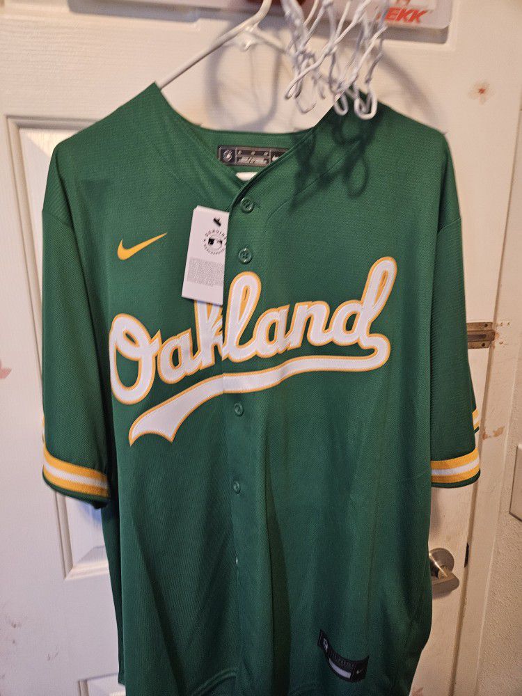 Oakland Athletics Throwback Jersey for Sale in Brooklyn, NY - OfferUp