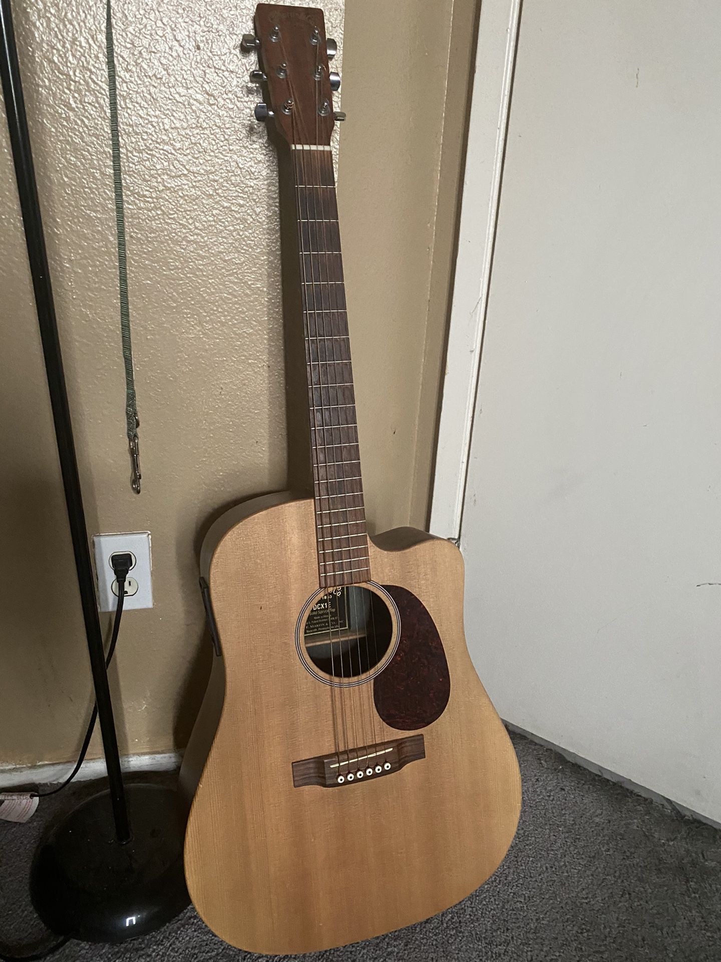 Martin Acoustic Electric 