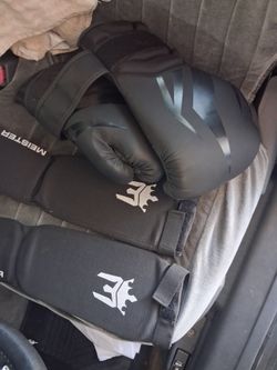 Ufc boxing gloves