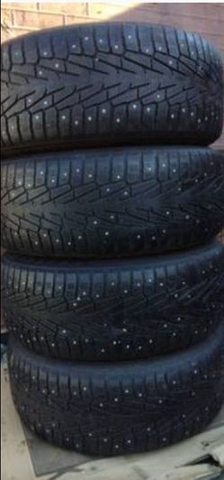 255/60/17 studded winter tires on 5x130 rims fits Audi/VW/Mercedes /Porsche