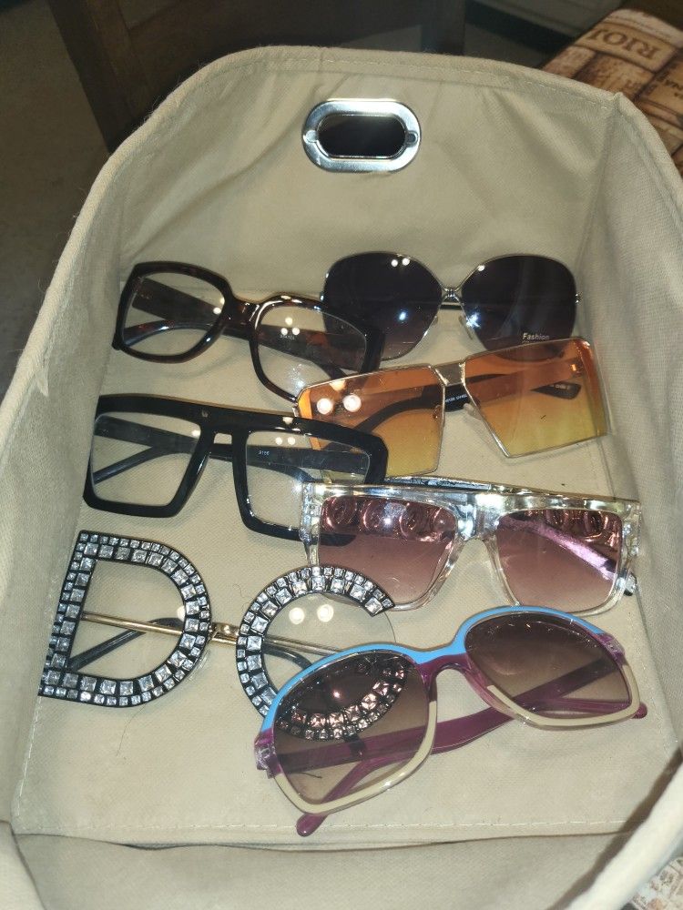 Multiple Styles Of Shadea.