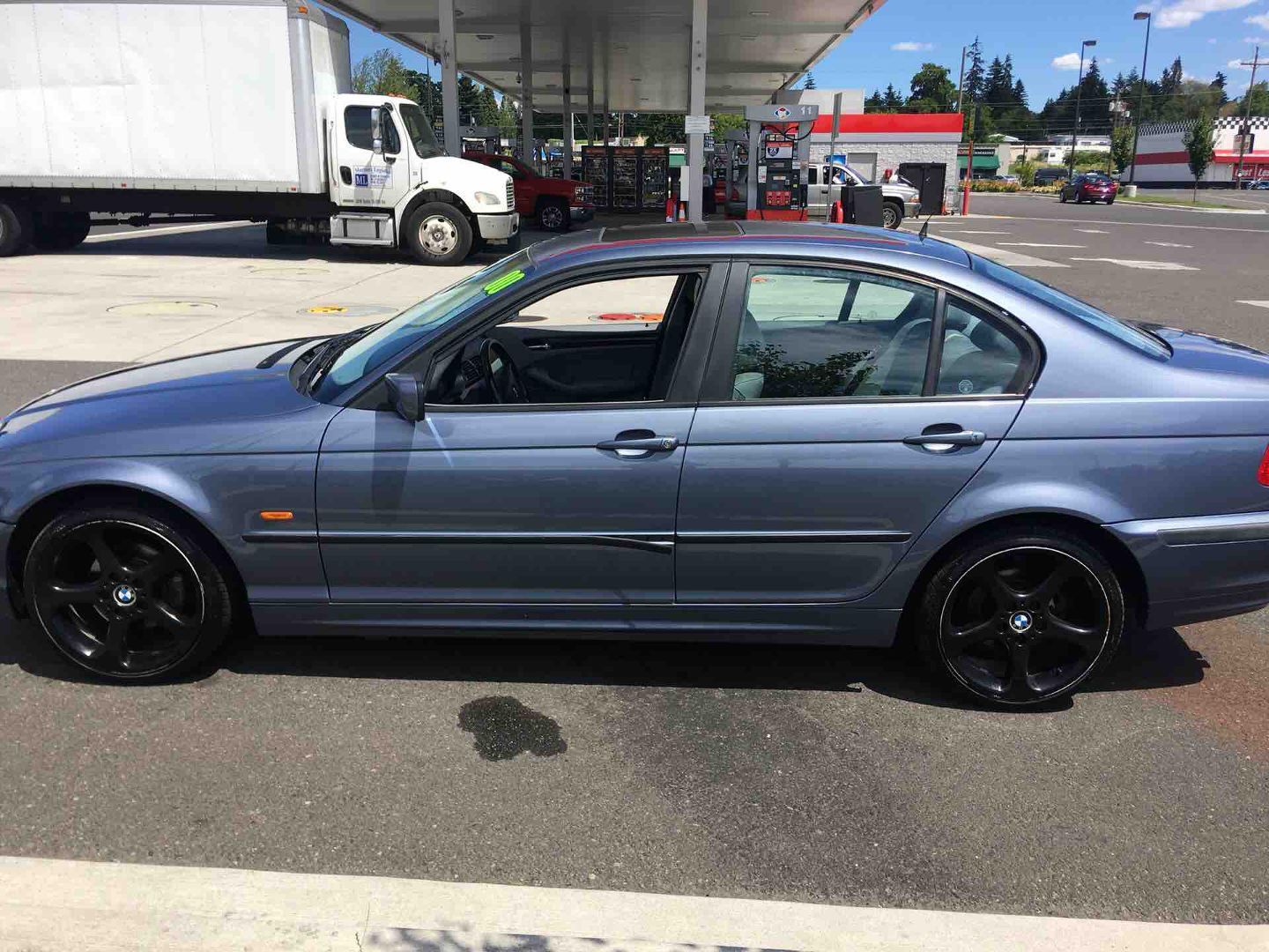 2000 BMW 3 SERIES 323i 5-MANUAL TRANSMISSION MOONROOF!