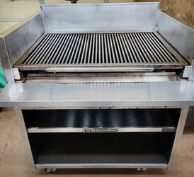 Bakers Pride 36” Commercial Gas Charbroiler Grill
