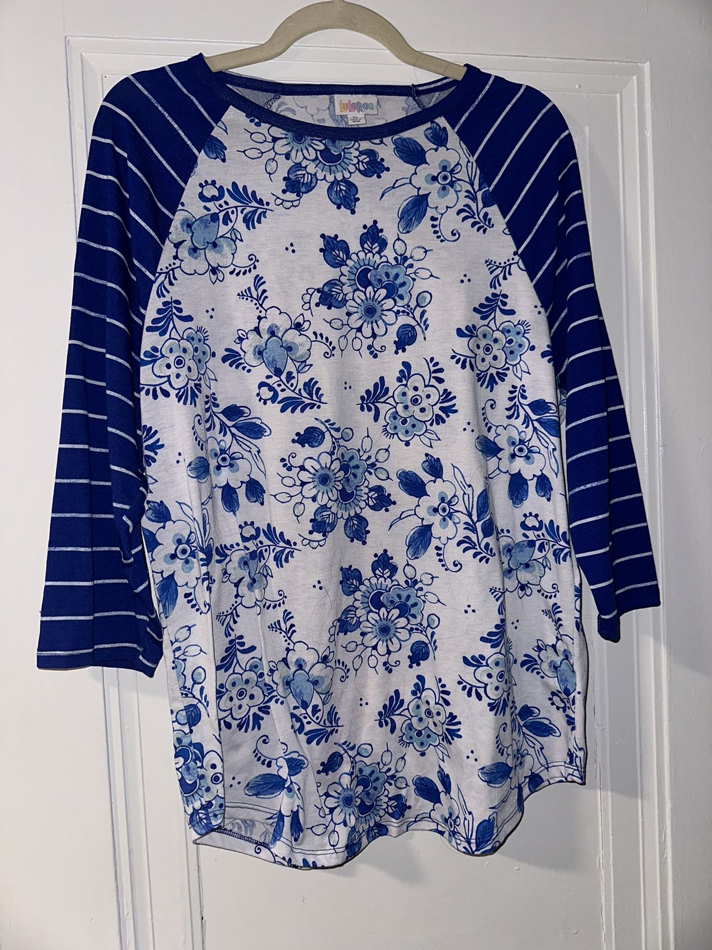 LulaRoe Randy top