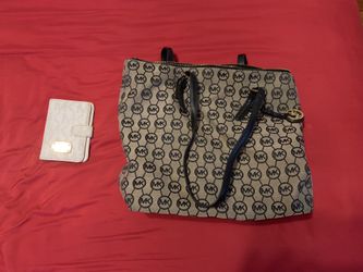 Michael Kors Bag With Wallet!