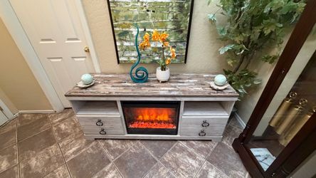 Beautiful farmhouse fireplace /tv stand in excellent condition
