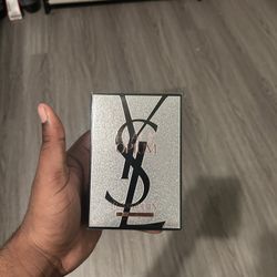 cologne / perfume